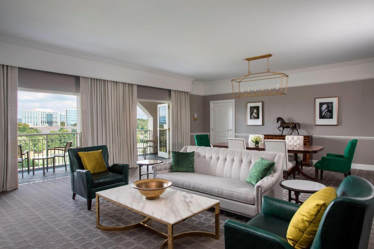 One-Bedroom Presidential Suite with Balcony