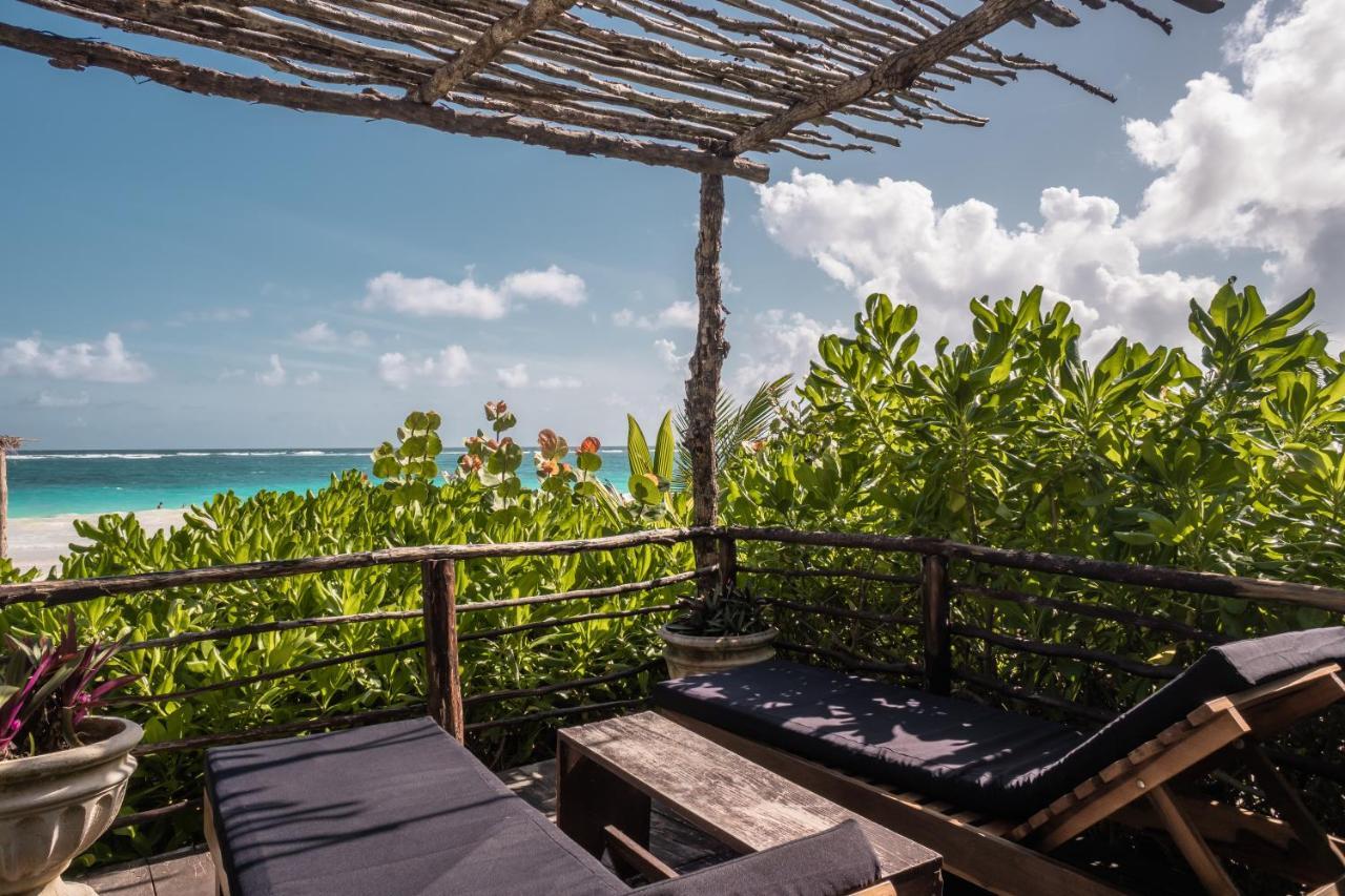Doppelzimmer mit Balkon und Meerblick