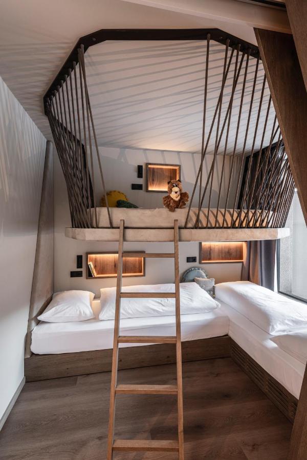 Premium Suite "Falkynest"
