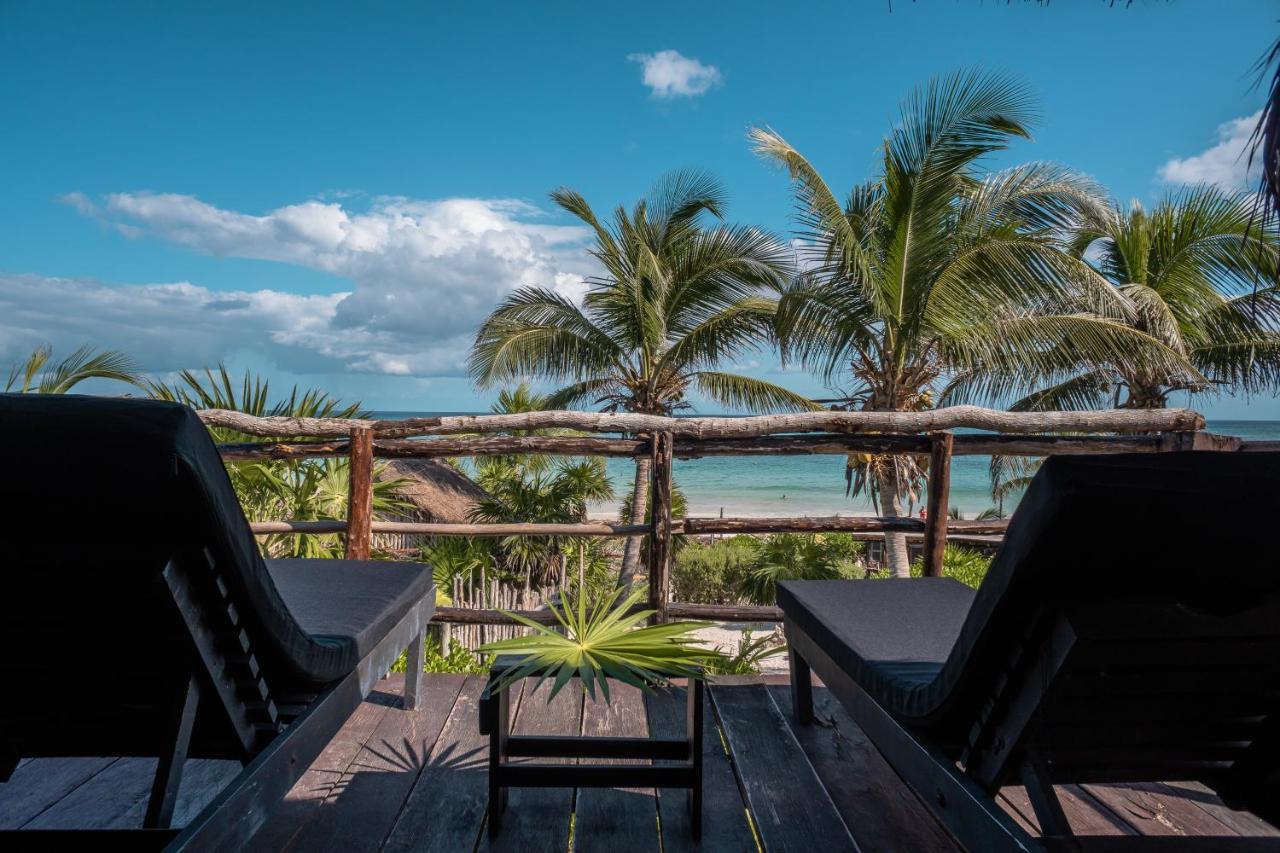 Doppelzimmer mit Balkon und Meerblick