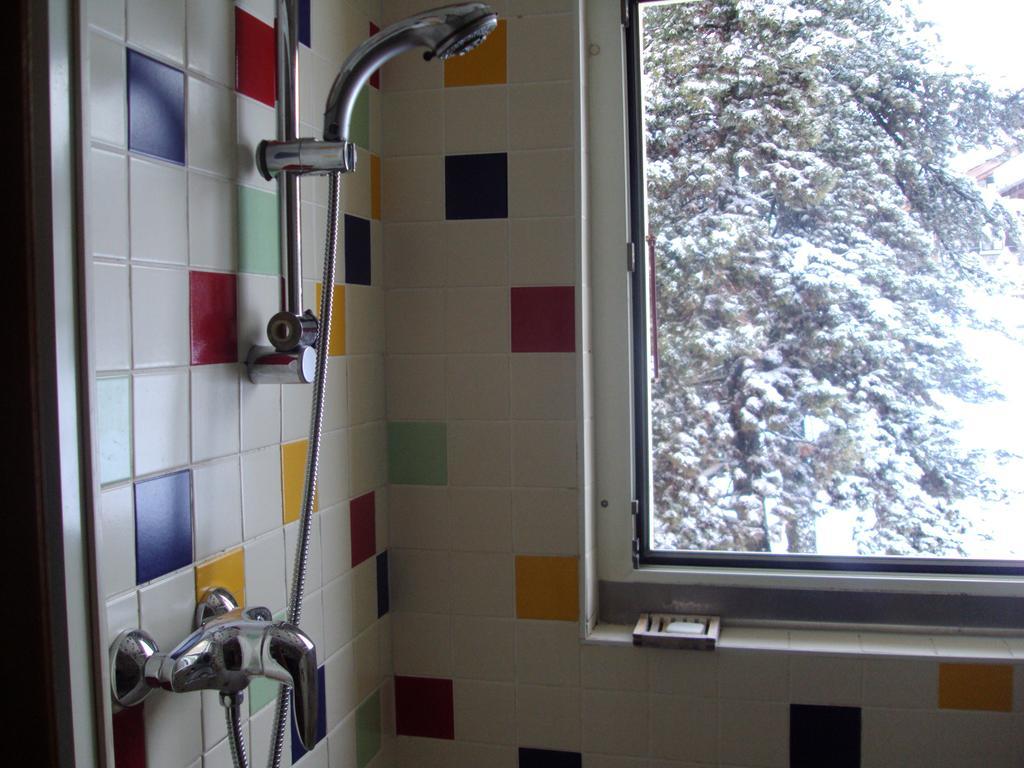 Chambre Lits Jumeaux Standard avec Salle de Bains Commune