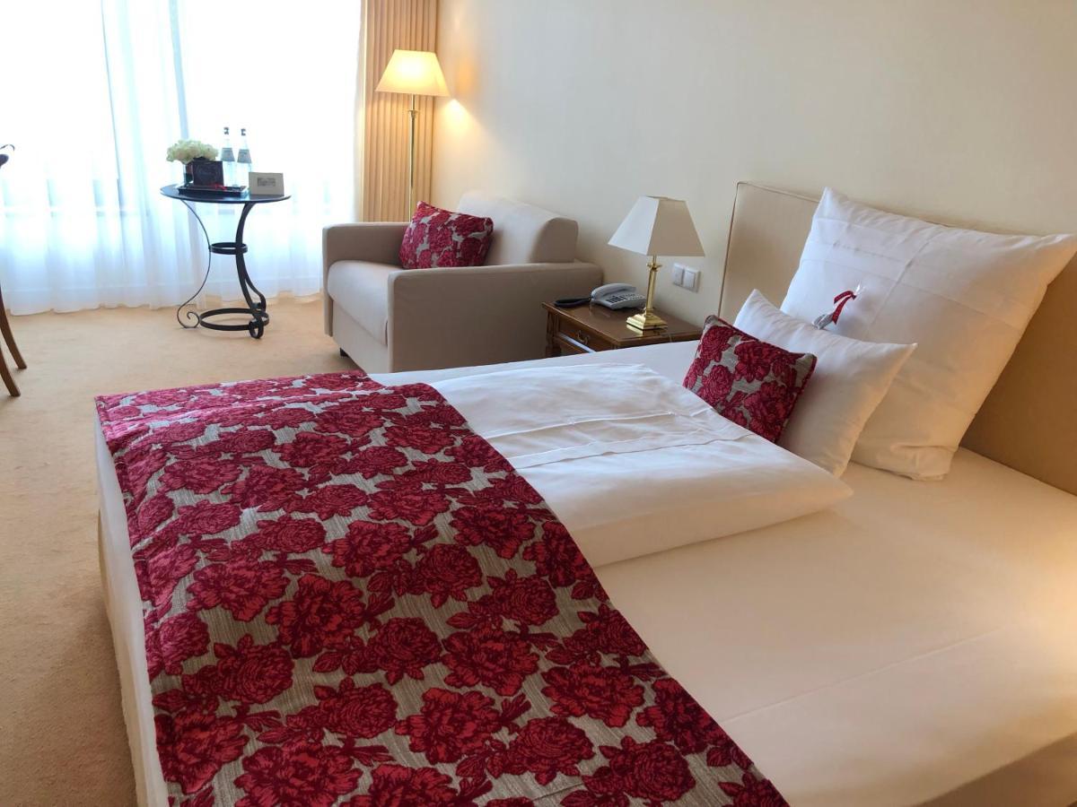 Dreibettzimmer