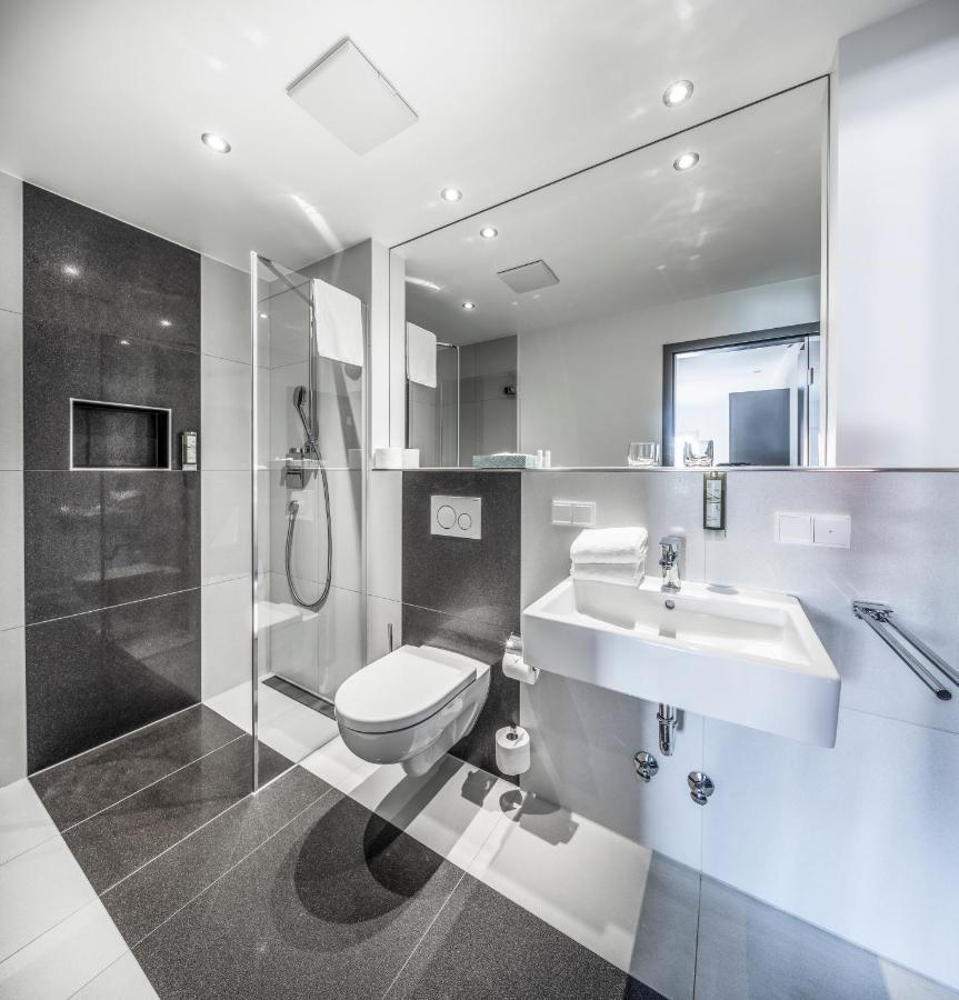 Doppelzimmer mit Balkon