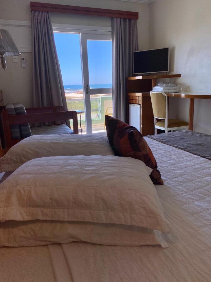 Quarto Triplo Superior com Vista do Mar