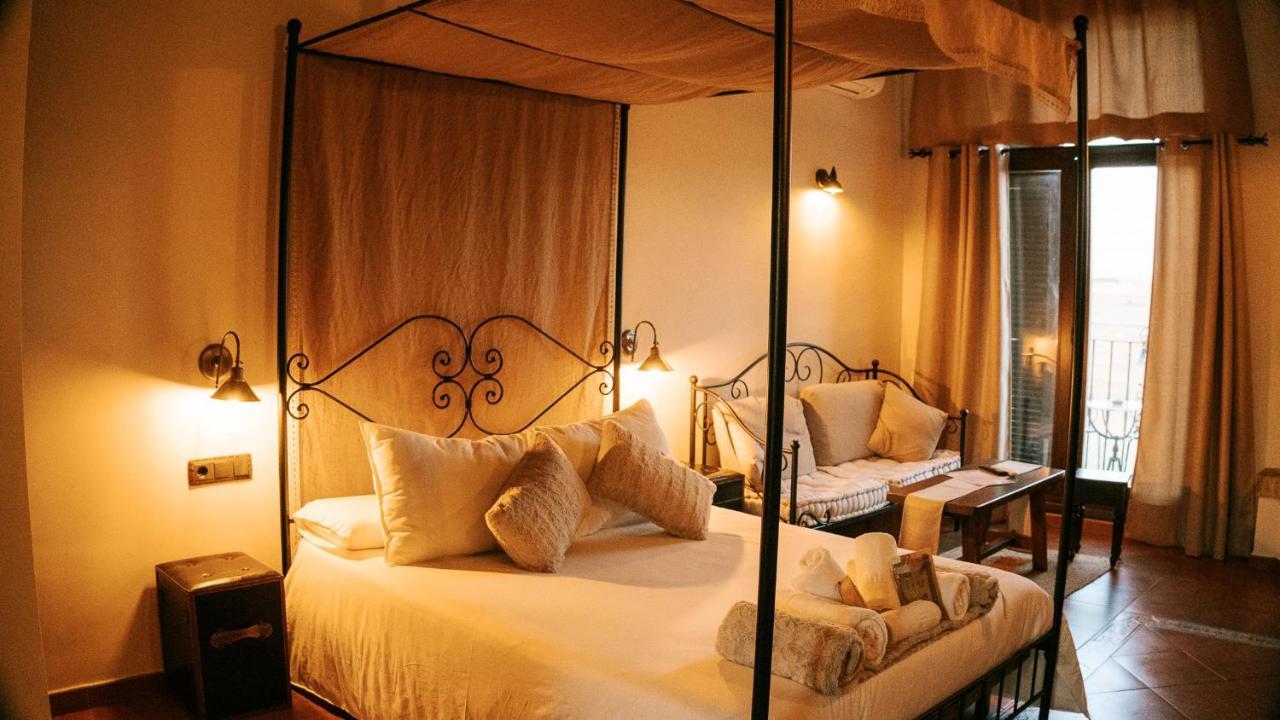 Deluxe Suite with Spa Bath,1177112686:JPEG