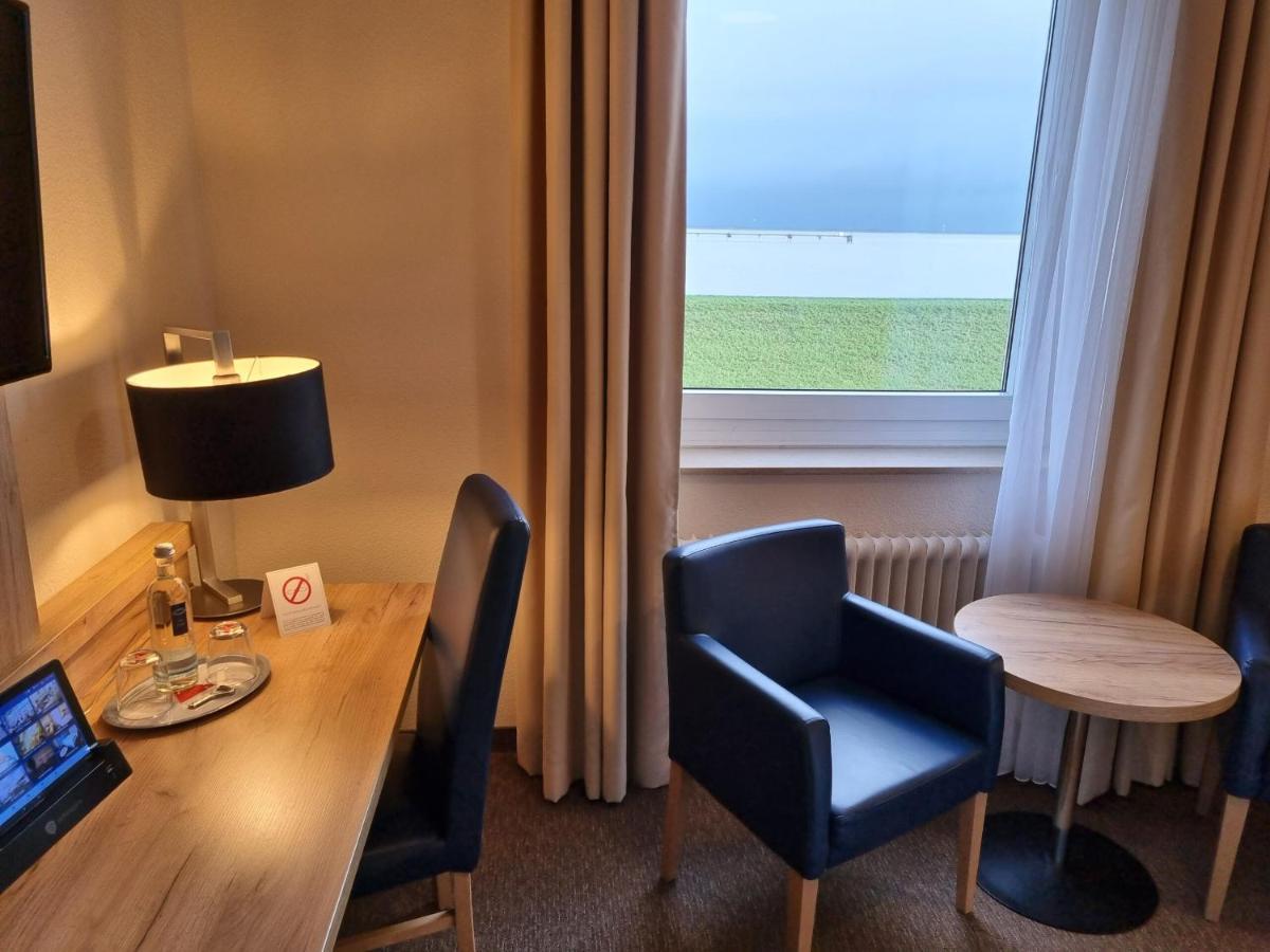 Standard Doppelzimmer mit Meerblick