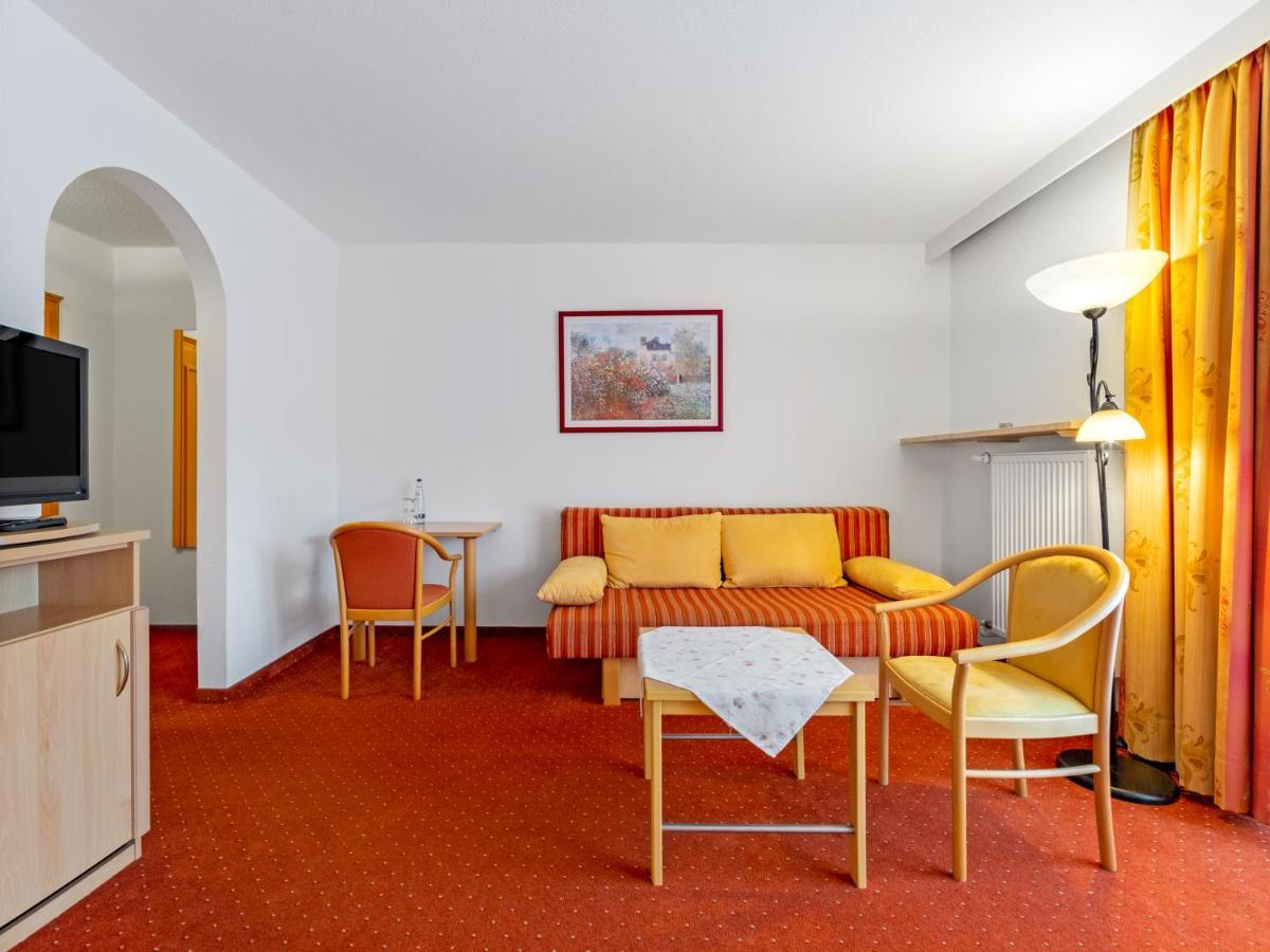 Vierbettzimmer mit Balkon