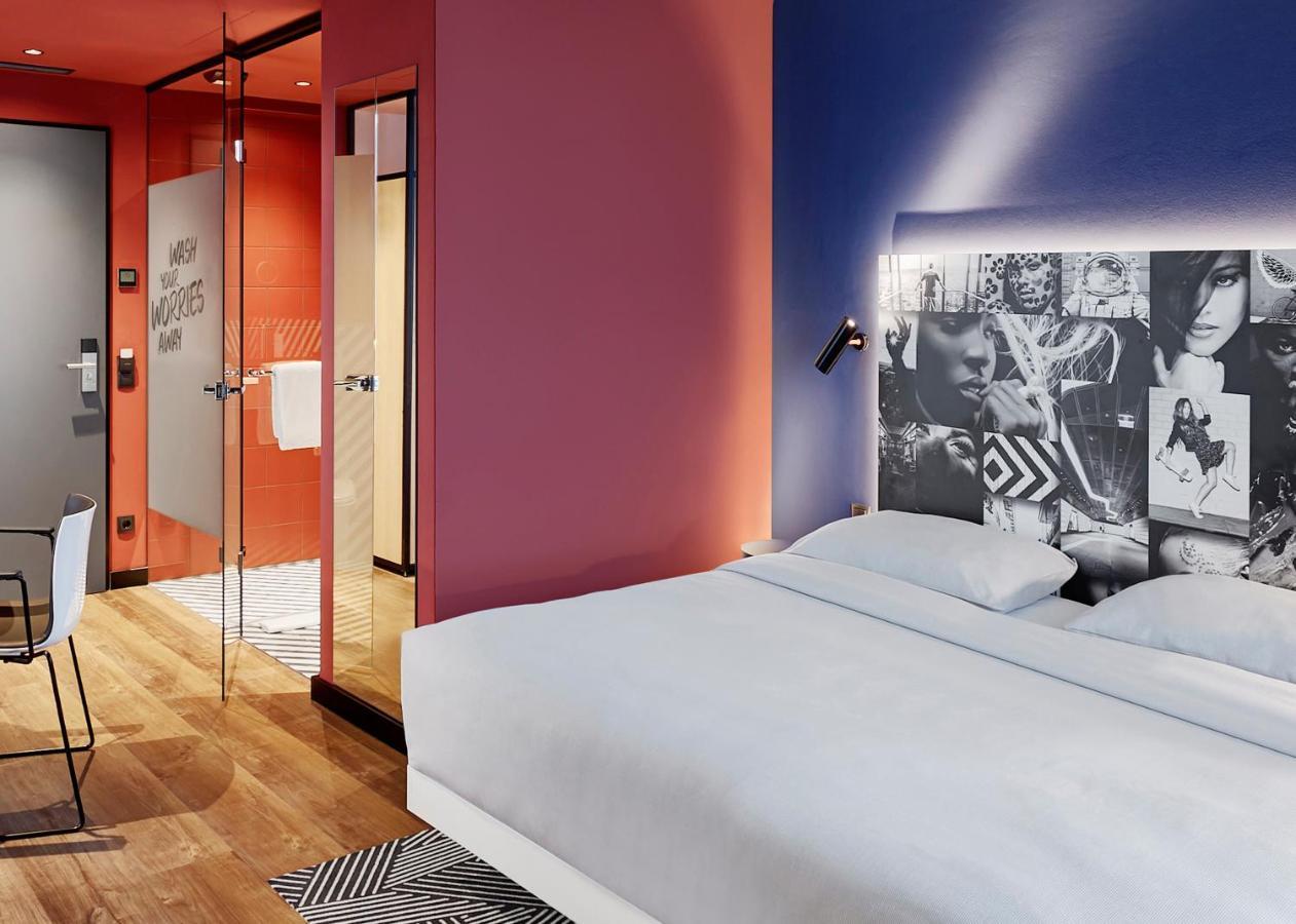 Large Double Room,1351262746:JPEG