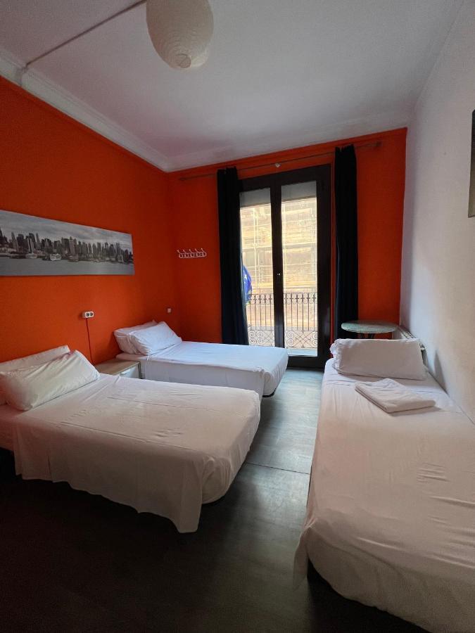 Chambre Triple - Vue sur Ville
