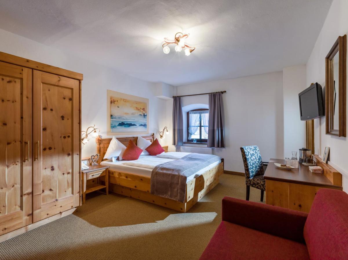 Basic Doppelzimmer mit Straßenblick