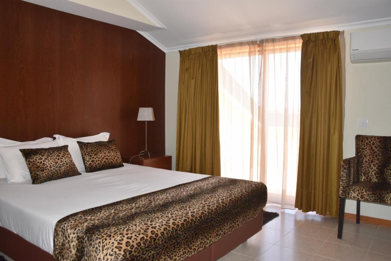 Three-Bedroom Apartment,1184101927:JPEG