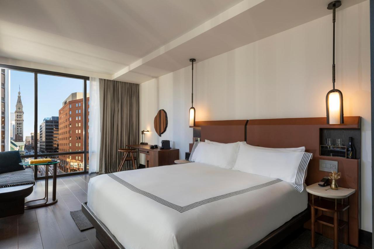 King Room - Accessible with Shower with Grab Bar,1293108670:JPEG