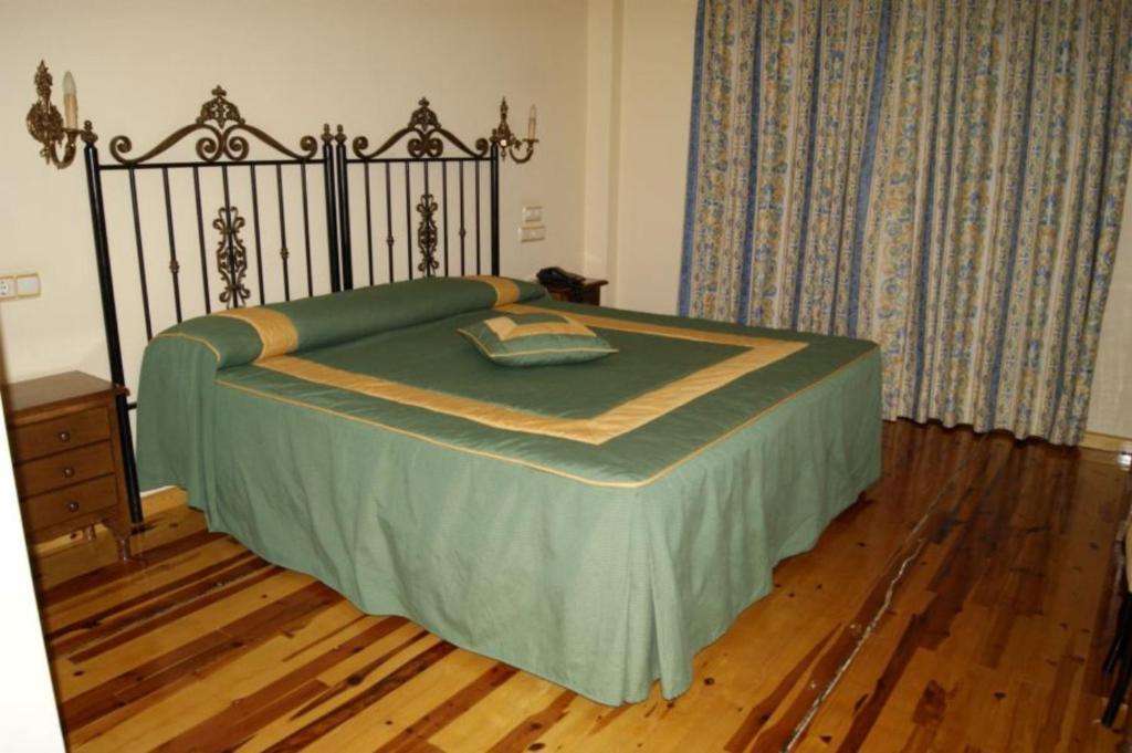 Standard Double Room,11984309:JPEG