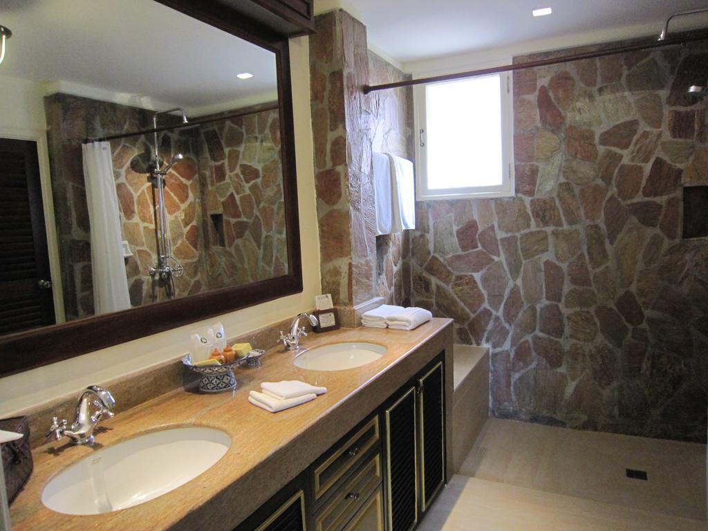 Gold Forest Upstairs Room with Forest View