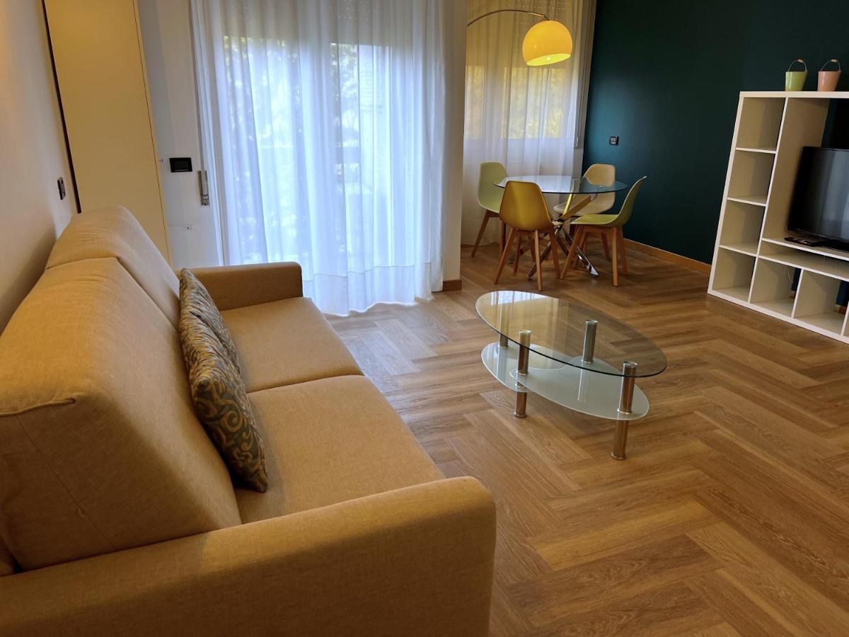 One-Bedroom Apartment with Balcony,1196470723:JPEG