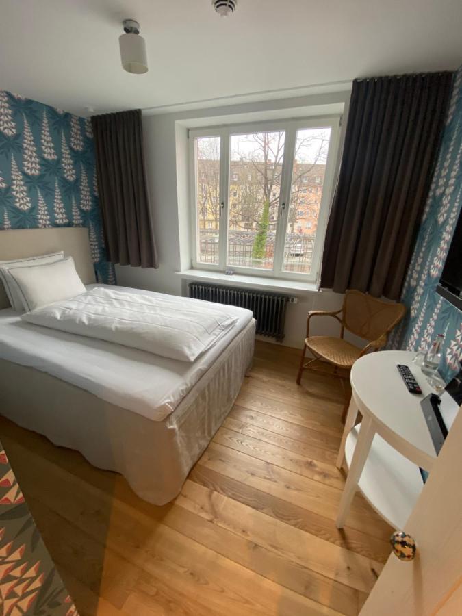 Superior Single Room,1110936144:JPEG