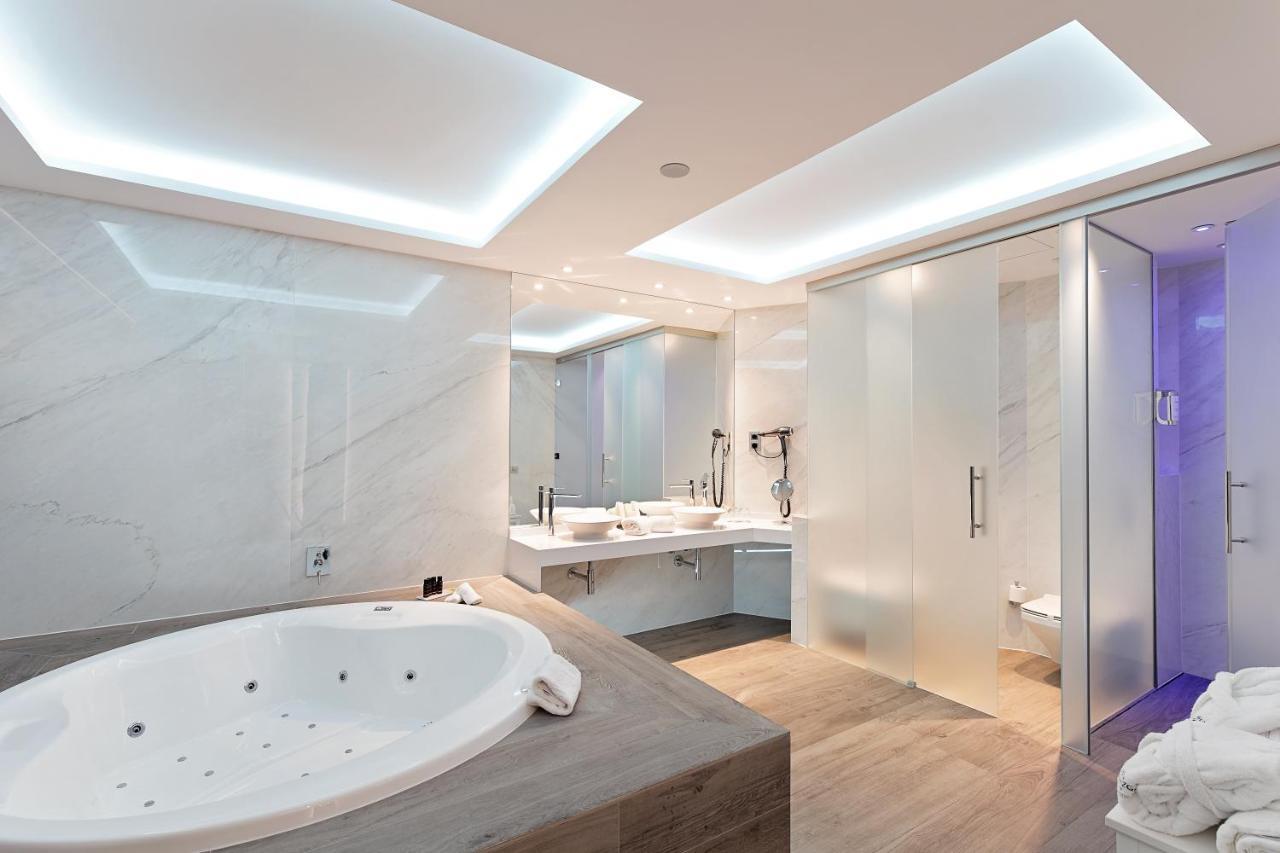Habitación Doble Deluxe con bañera de hidromasaje