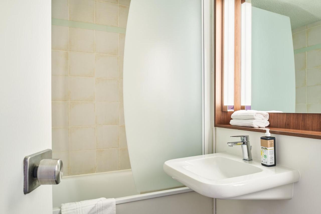 Chambre Pop avec Lit Double