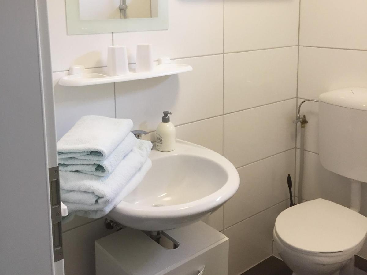 Einzelzimmer mit Dusche