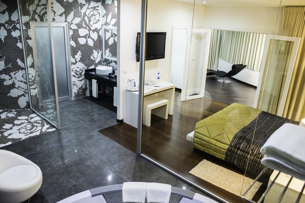 Suite Spa Bath