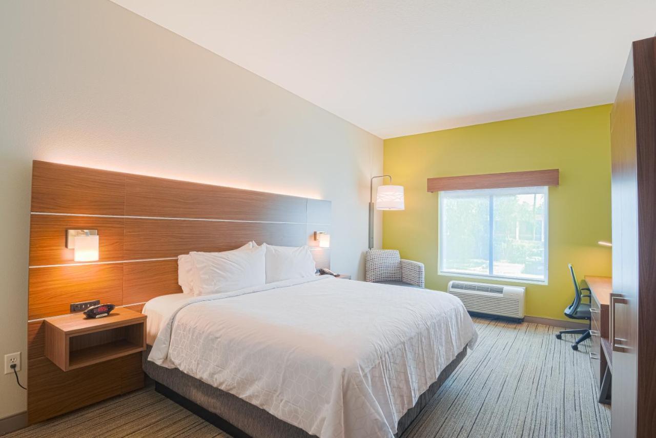 Standard Zimmer mit Kingsize-Bett