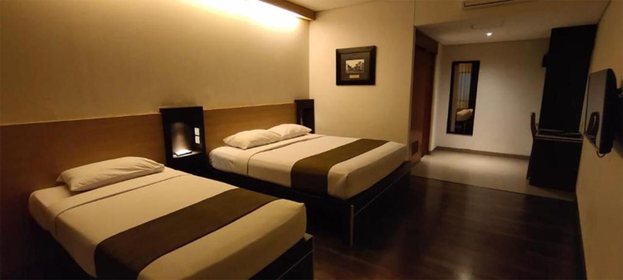 Superior Triple Room - Room Only,1589491922:JPEG