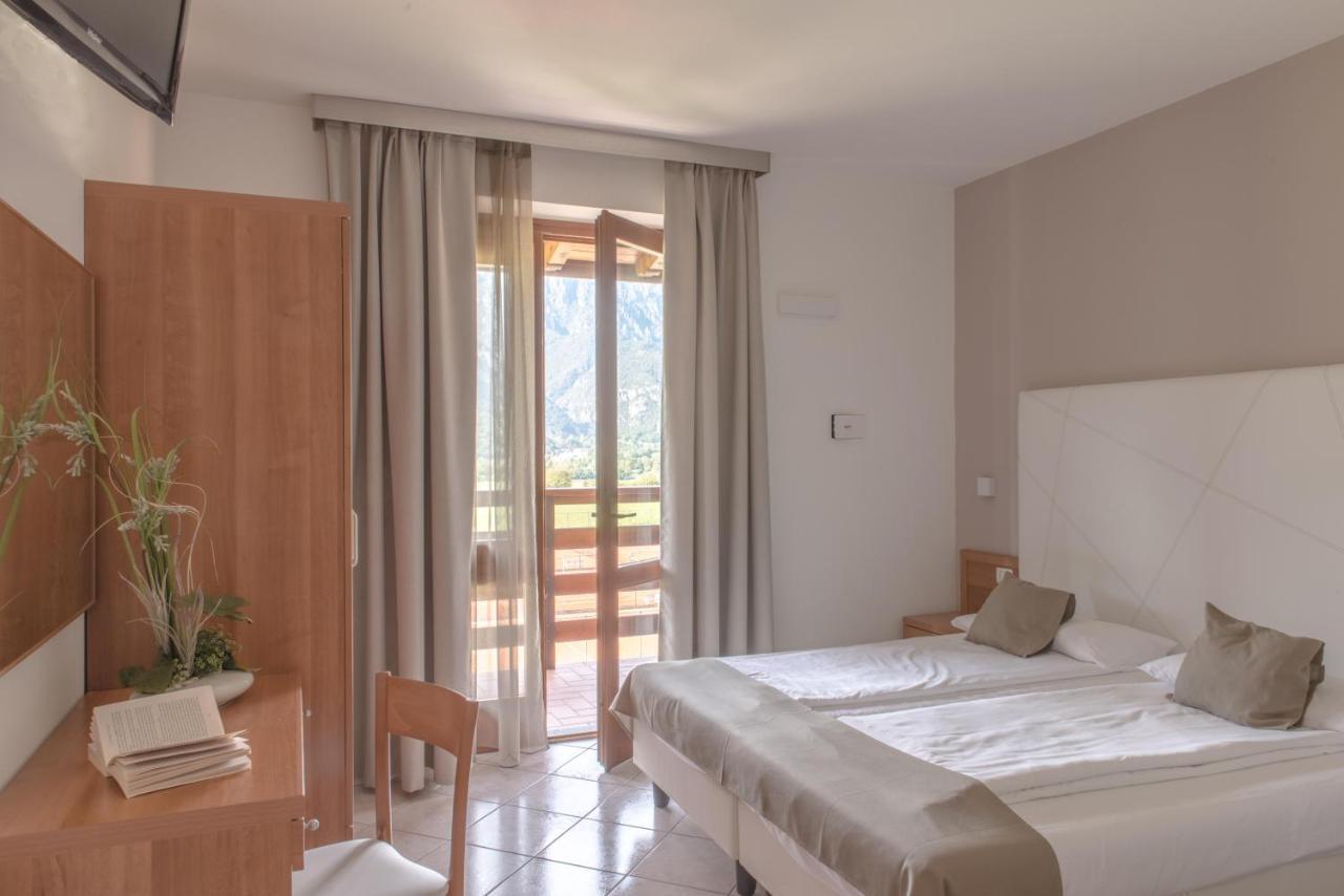 Doppel-/Zweibettzimmer mit Bergblick