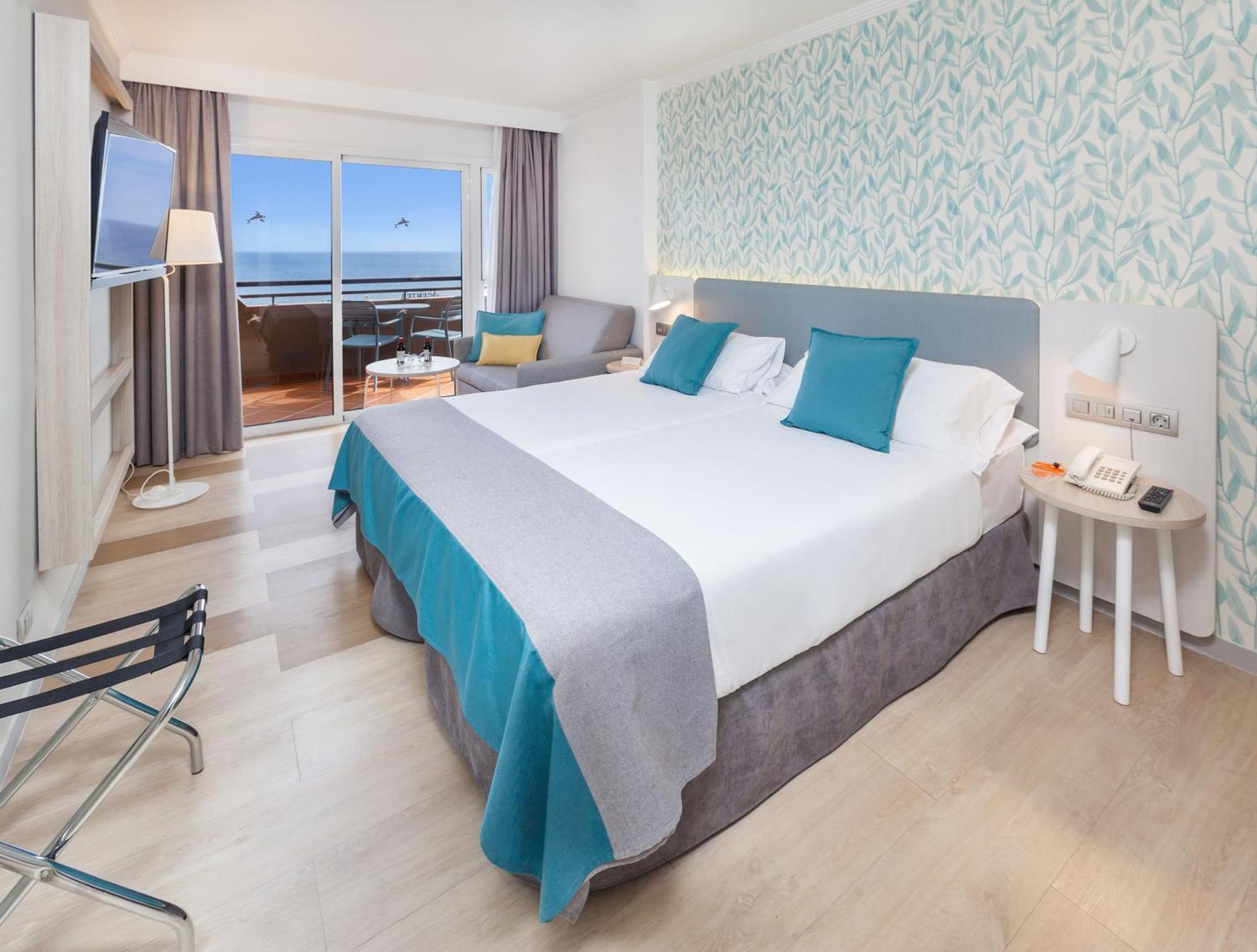 Double Deluxe View Adults Only 18