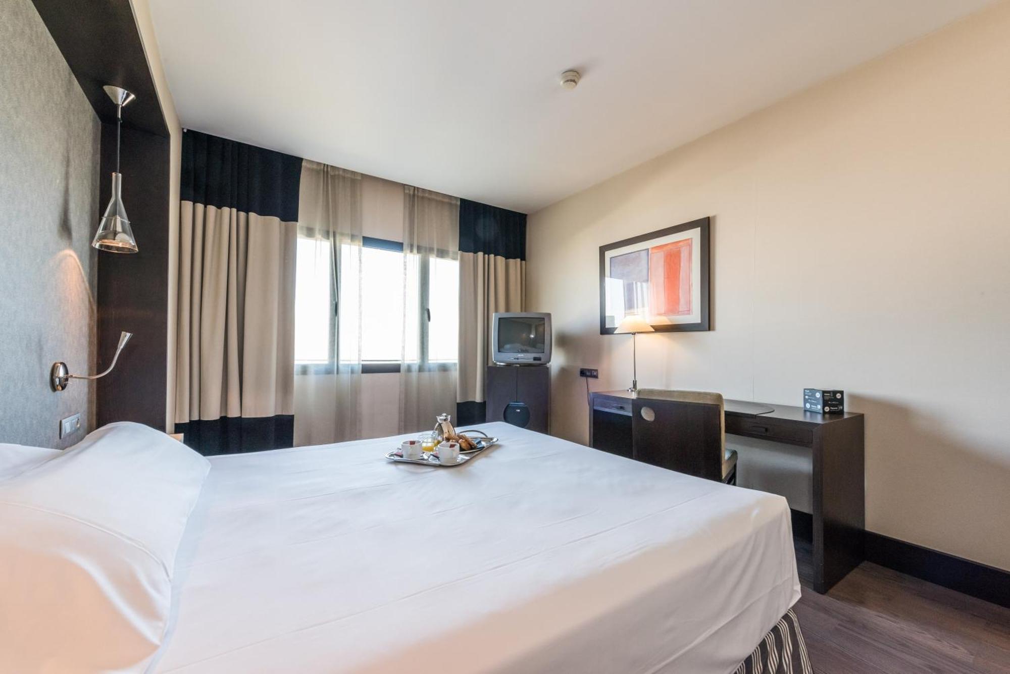Standard Single Room,1479788546:JPEG