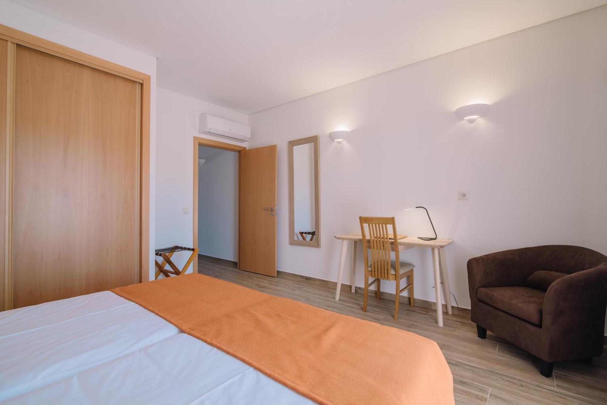 Apartamento com 1 Quarto (2 Adultos + 2 Crianças)
