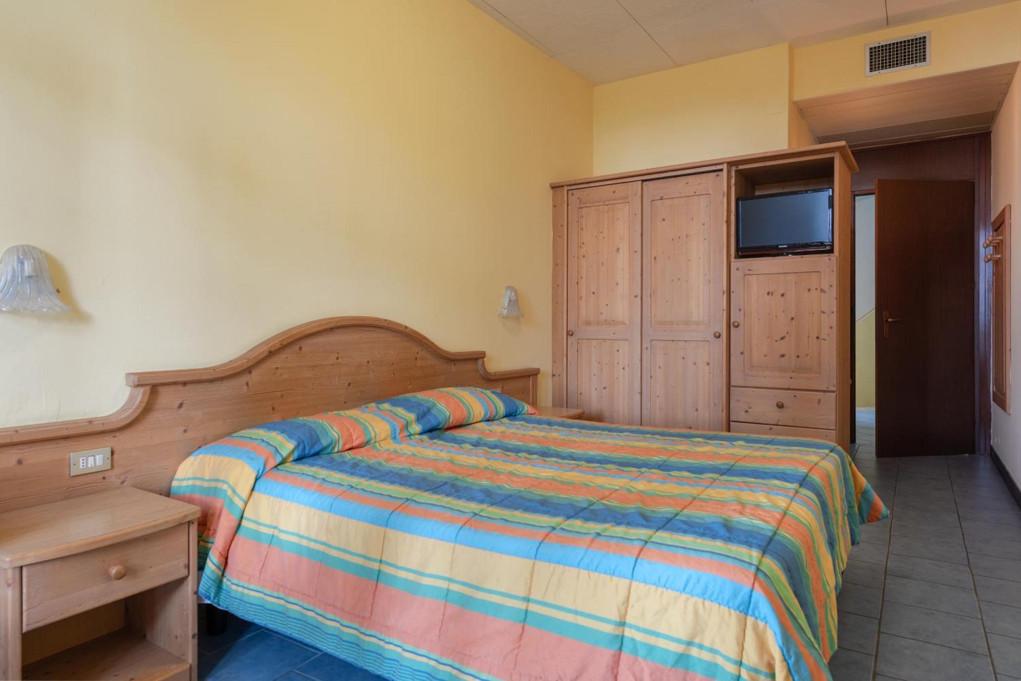 Triple Room,1209757312:JPEG