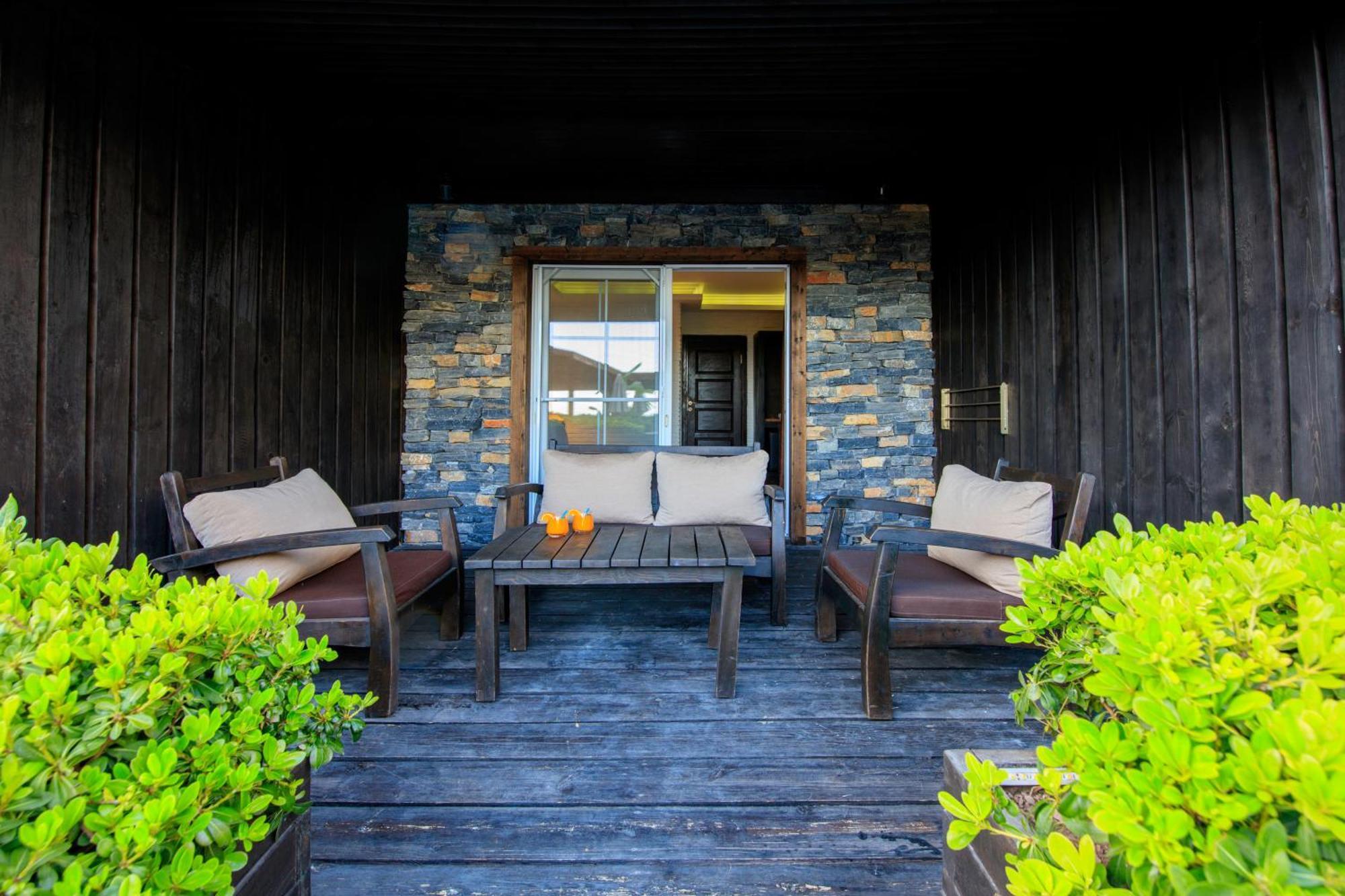 Familienzimmer mit Terrasse