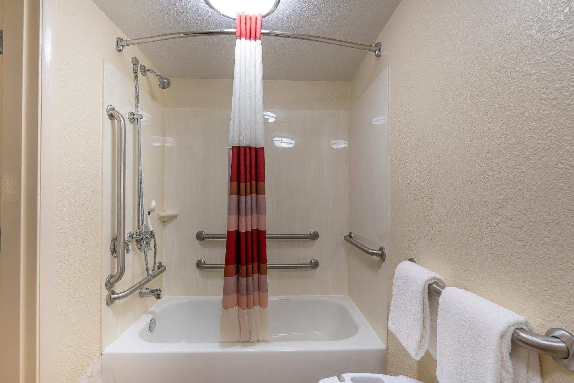 Superior King Room Disability Access Smoke Free