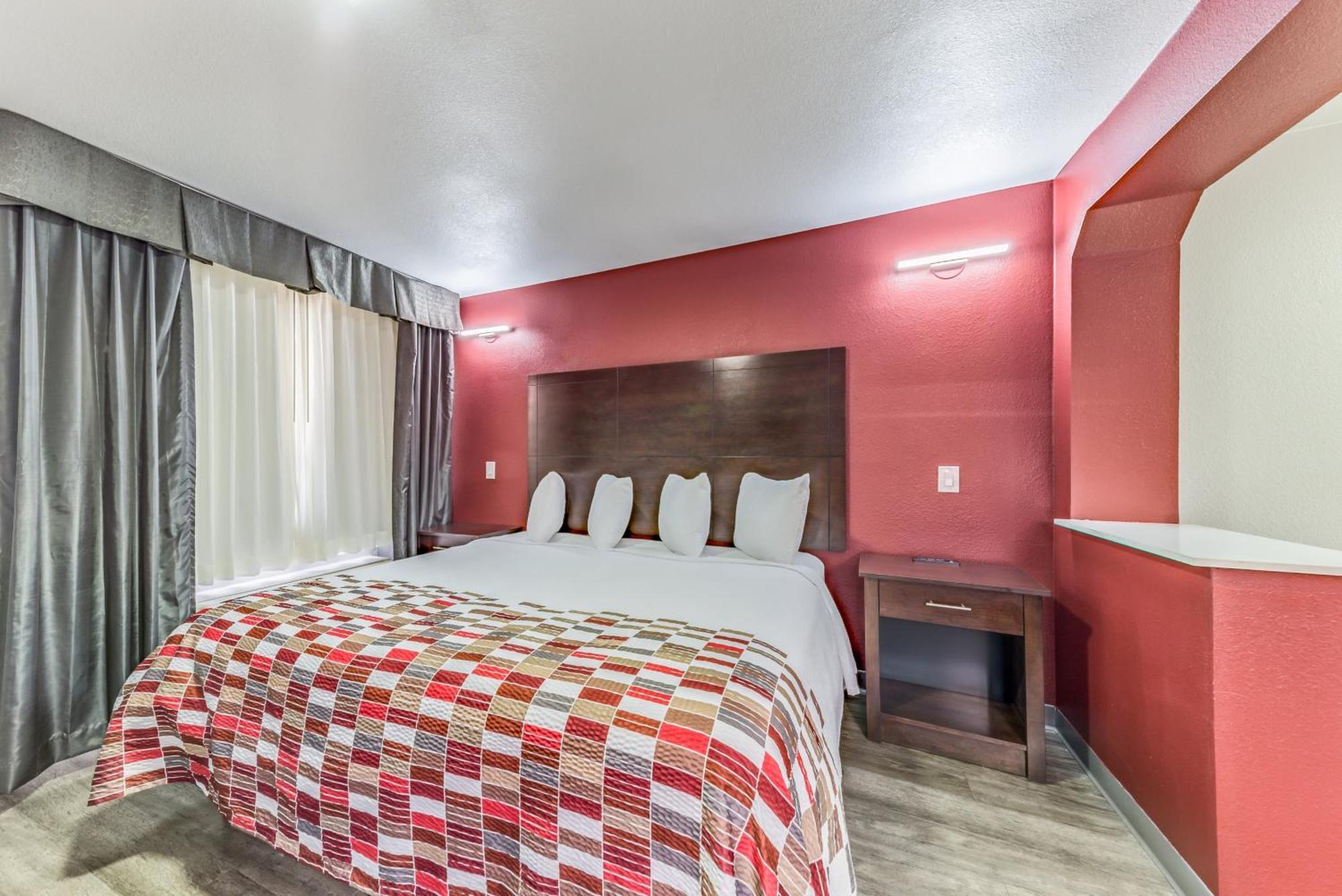 Superior King Room with Sofabed Smoke Free