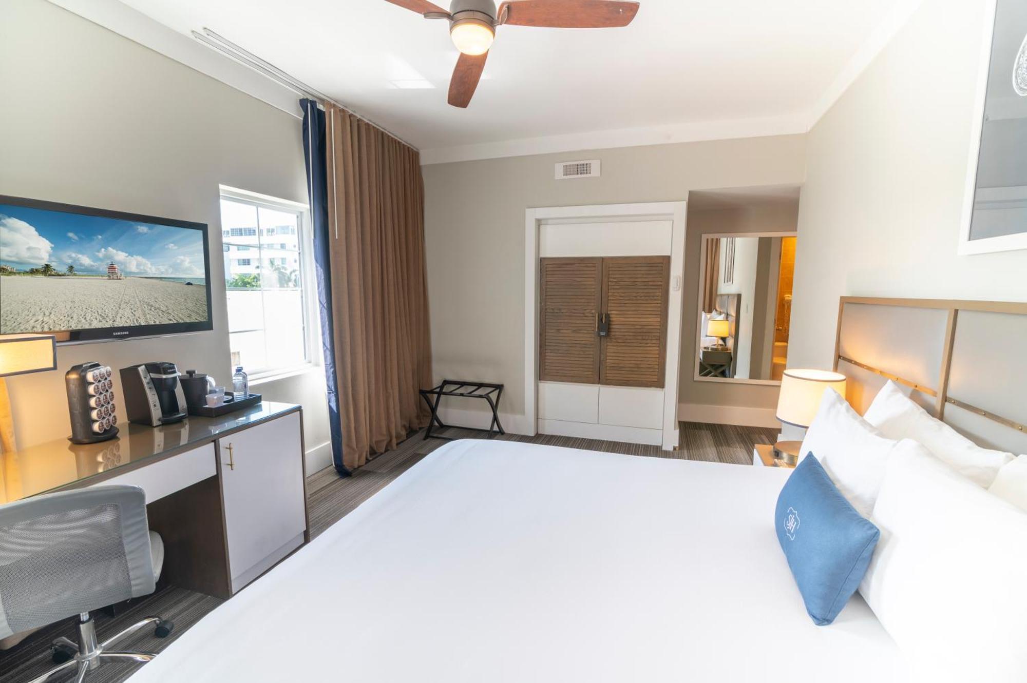Hébergement de Luxe Lit King-Size - Vue sur Ville