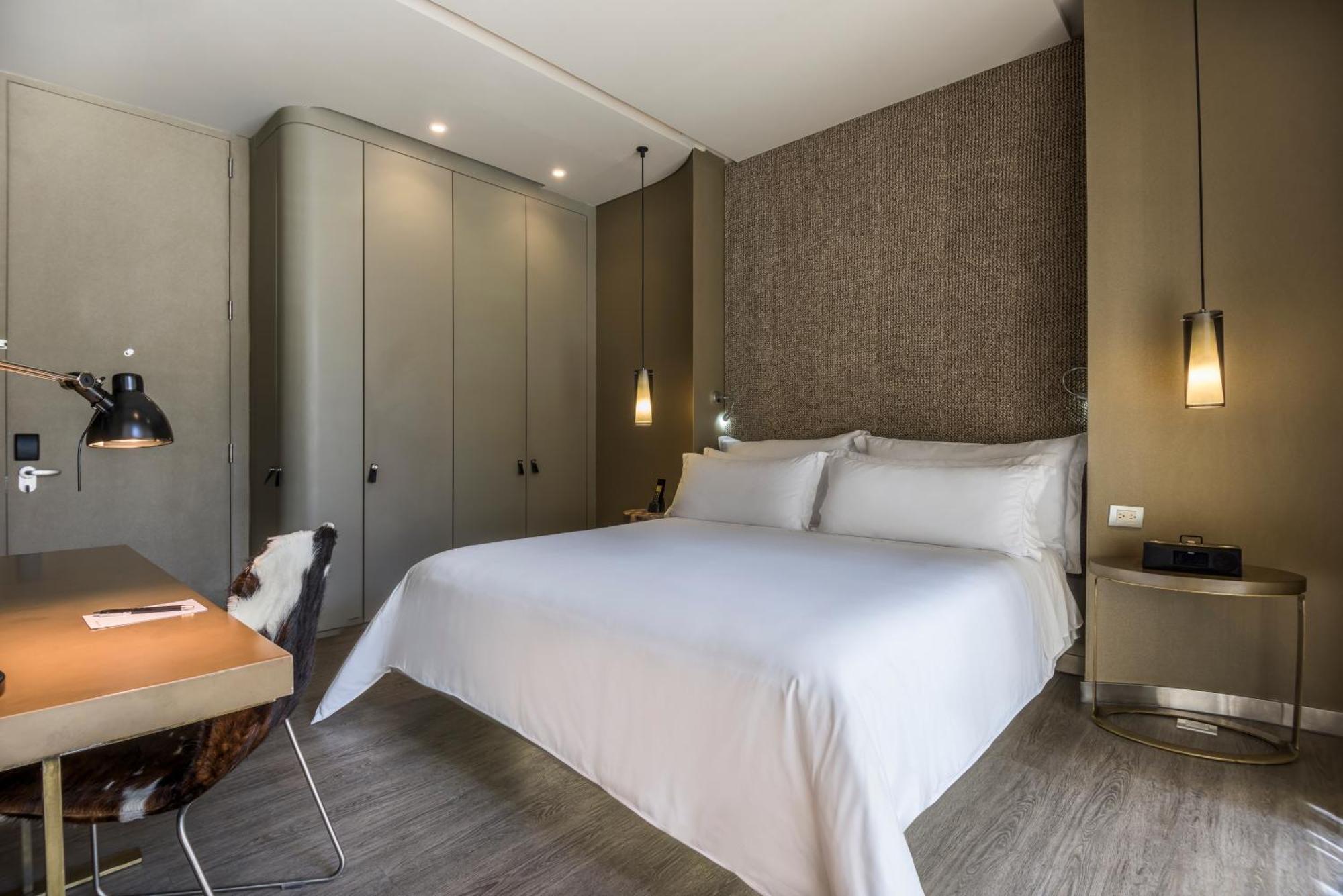 Quarto Superior com Cama de Casal ou 2 de Solteiro