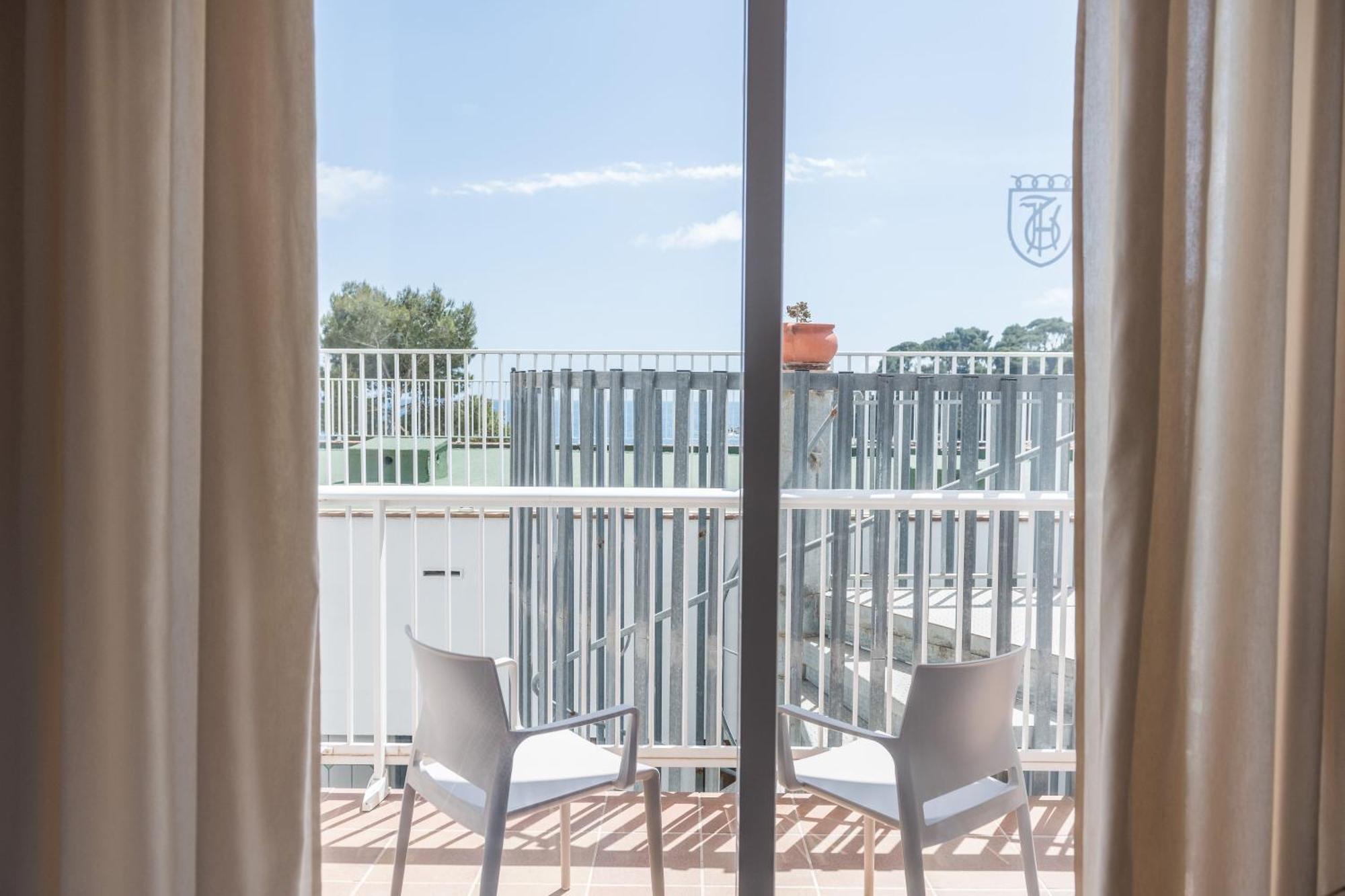 Habitación Doble Estándar con terraza - 1 cama doble o 2 camas individuales