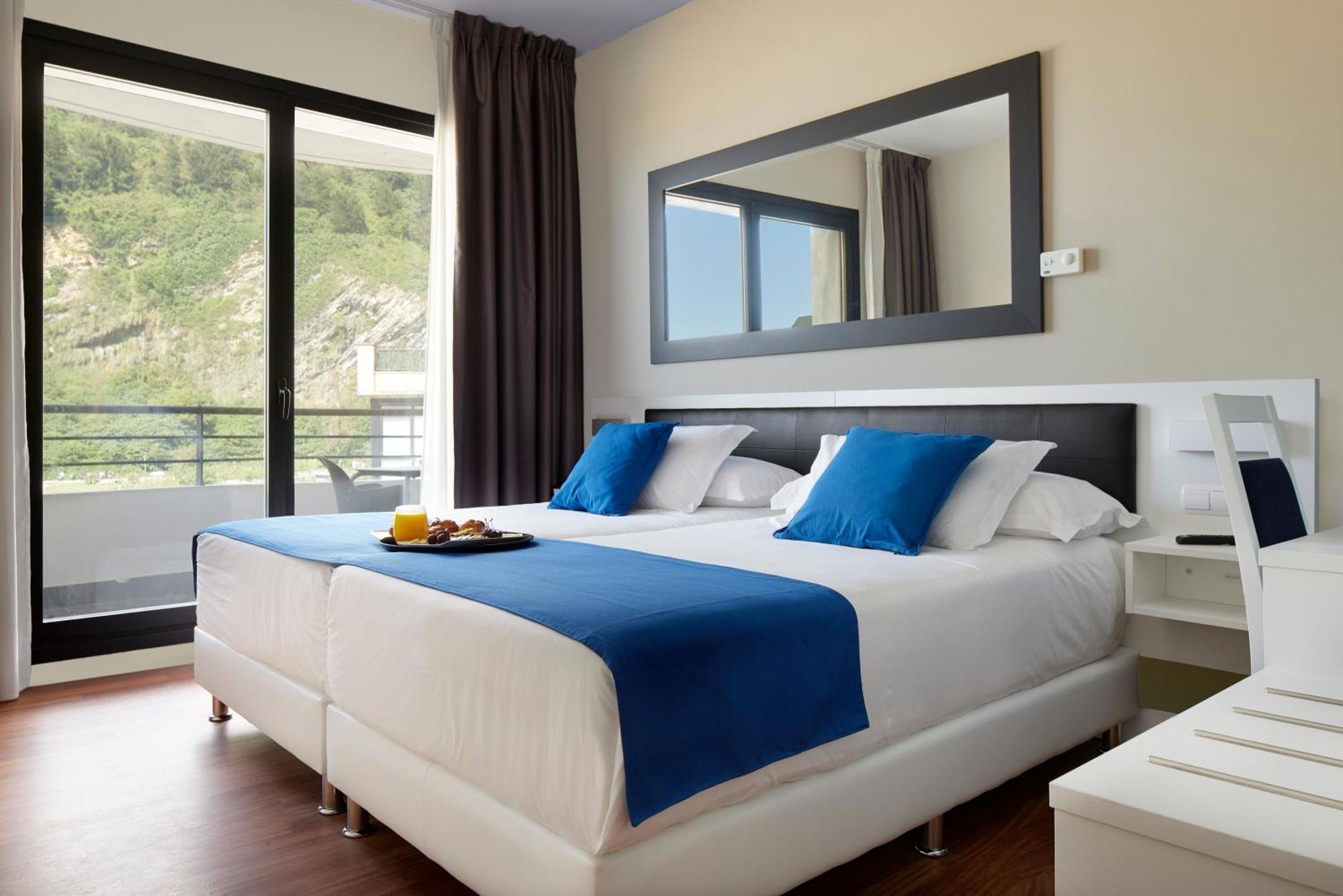 Small Double Room with Spa access,1214687995:JPEG