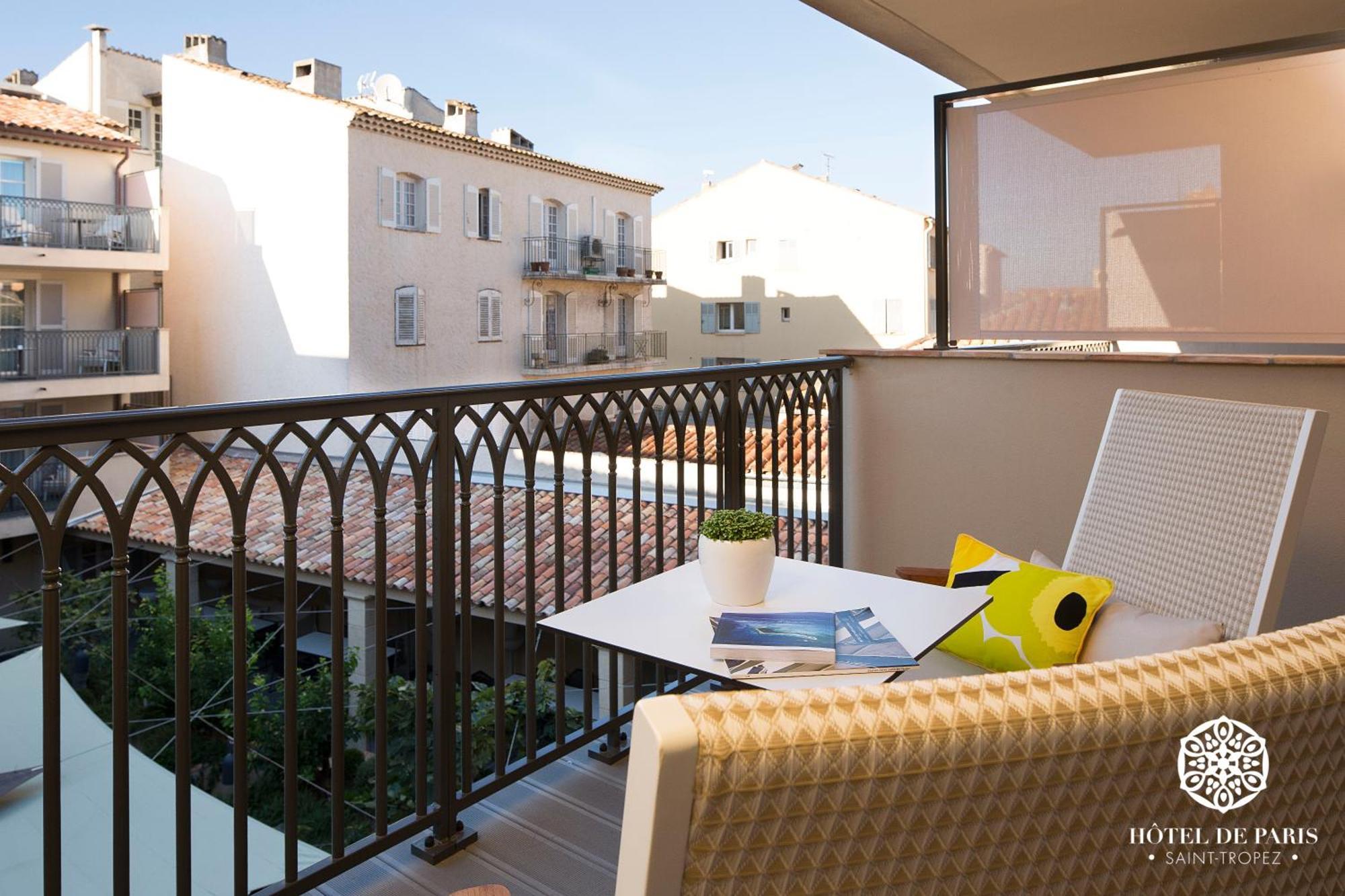 Chambre Double ou Lits Jumeaux avec Terrasse