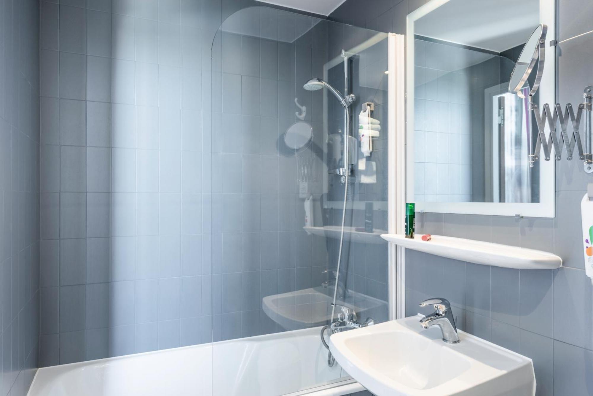 Chambre Supérieure avec 3 Lits Simples