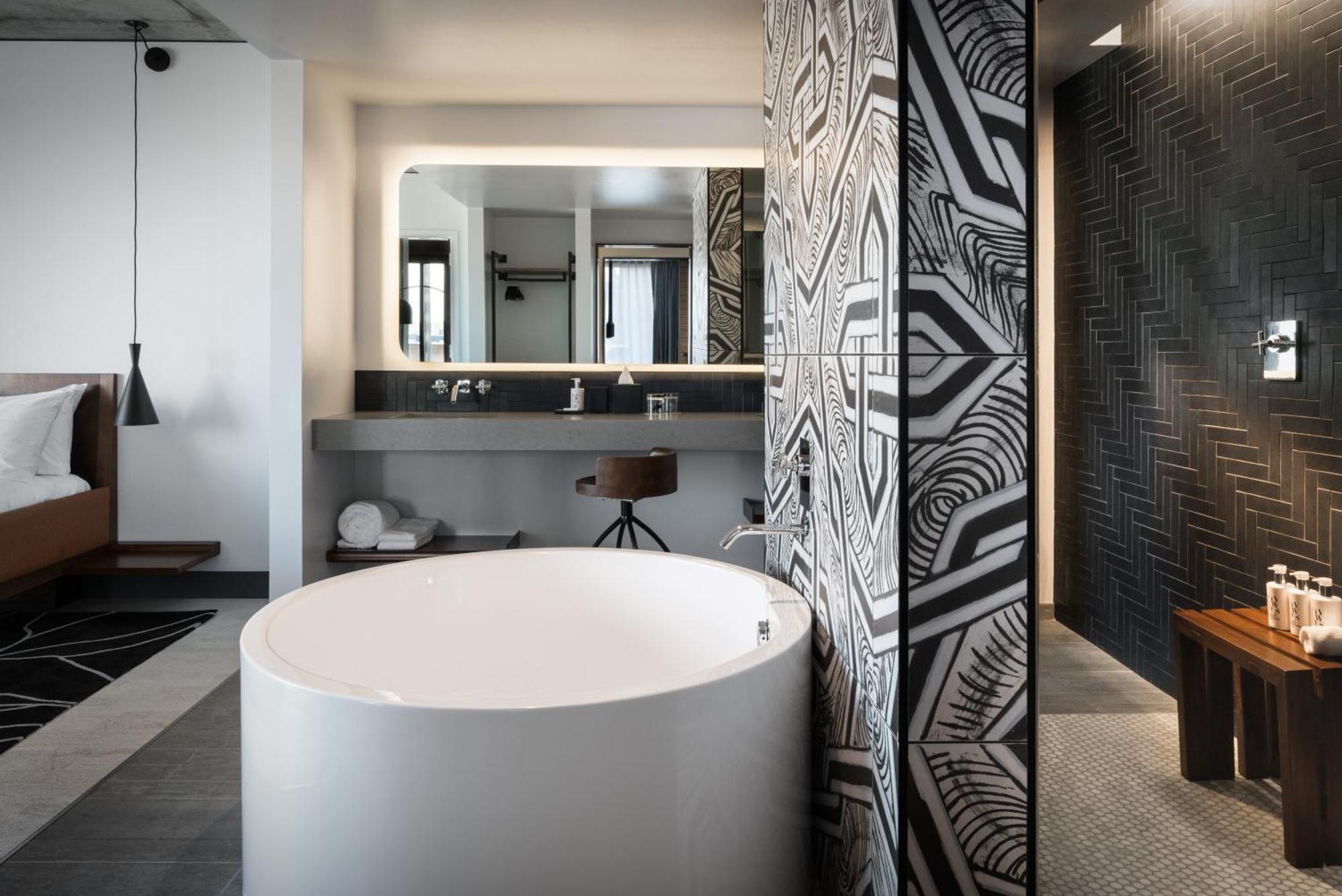 Suite with Balcony