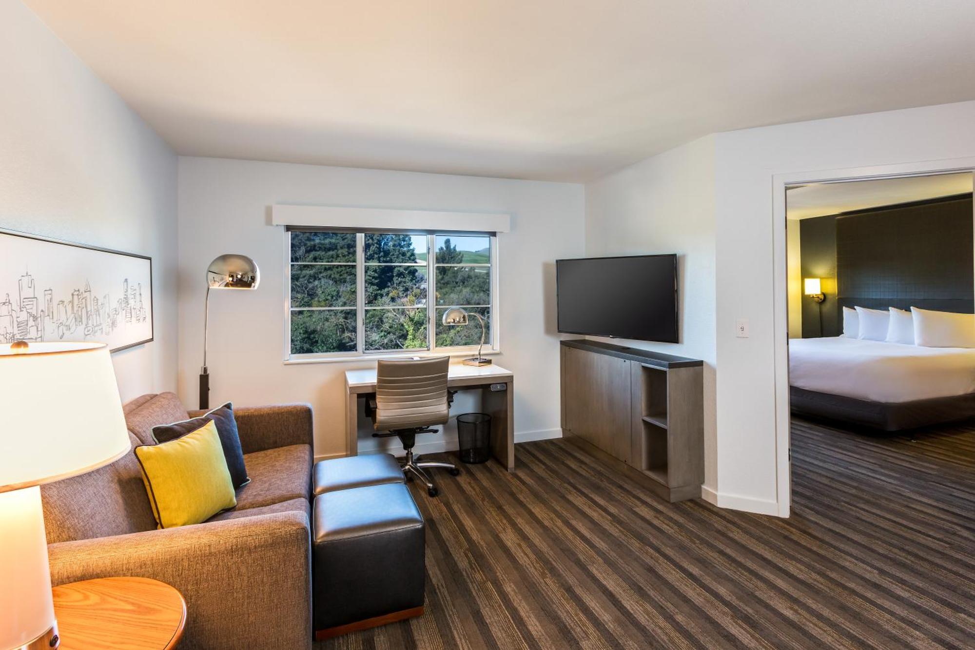 King Room with Roll-In Shower - Disability Access