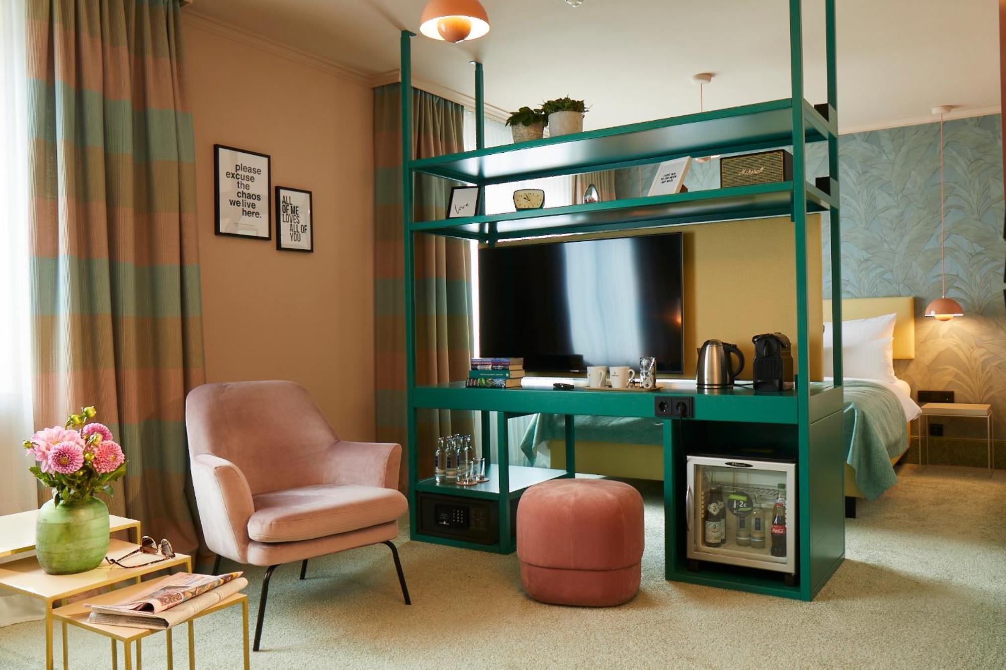 Junior Suite,1024435756:JPEG