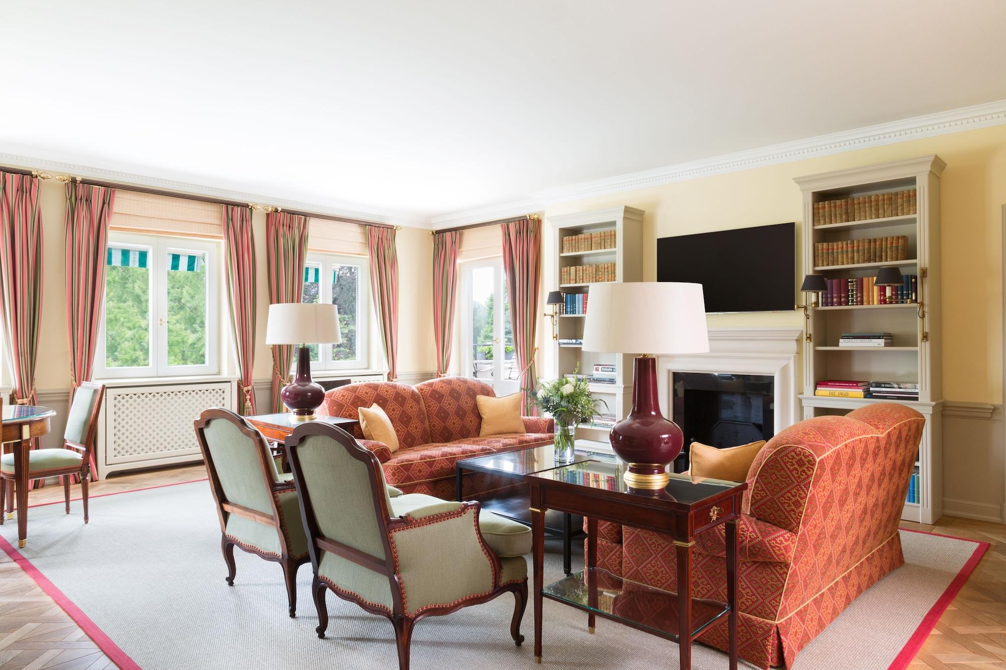 Penthouse Suite,1742593684:JPEG