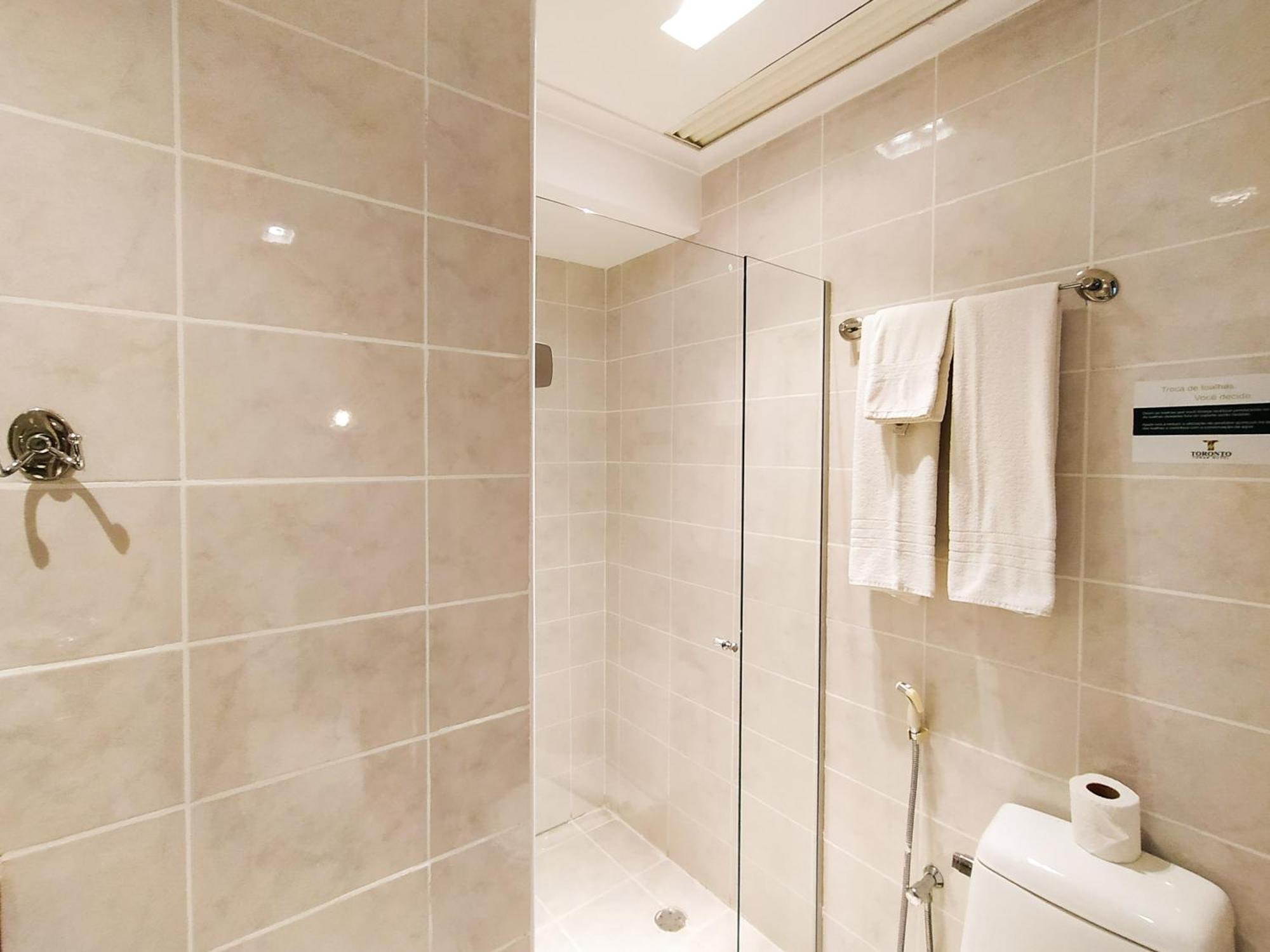 Quarto Standard com Cama de Casal ou 2 de Solteiro
