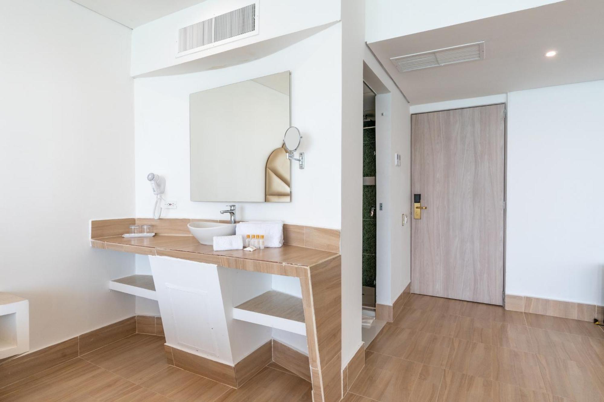 Suite Junior con vistas al mar (2 adultos)