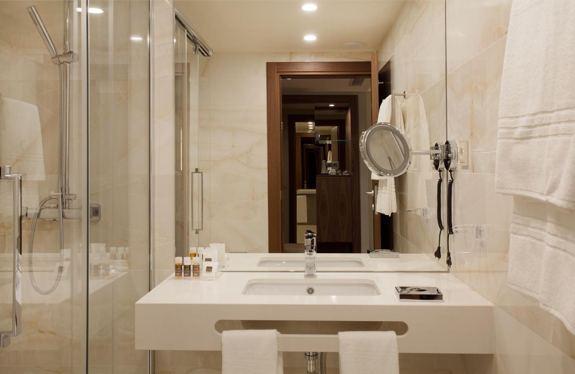 Superior Double Room,1287325240:JPEG