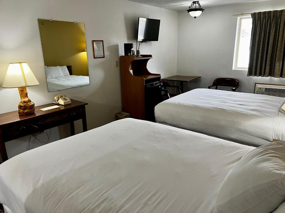 Queen Room with Two Queen Beds