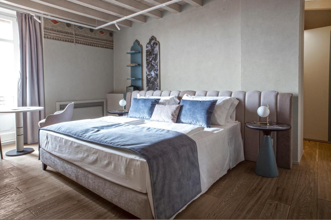 Quarto Duplo Deluxe com Banheira de Hidromassagem