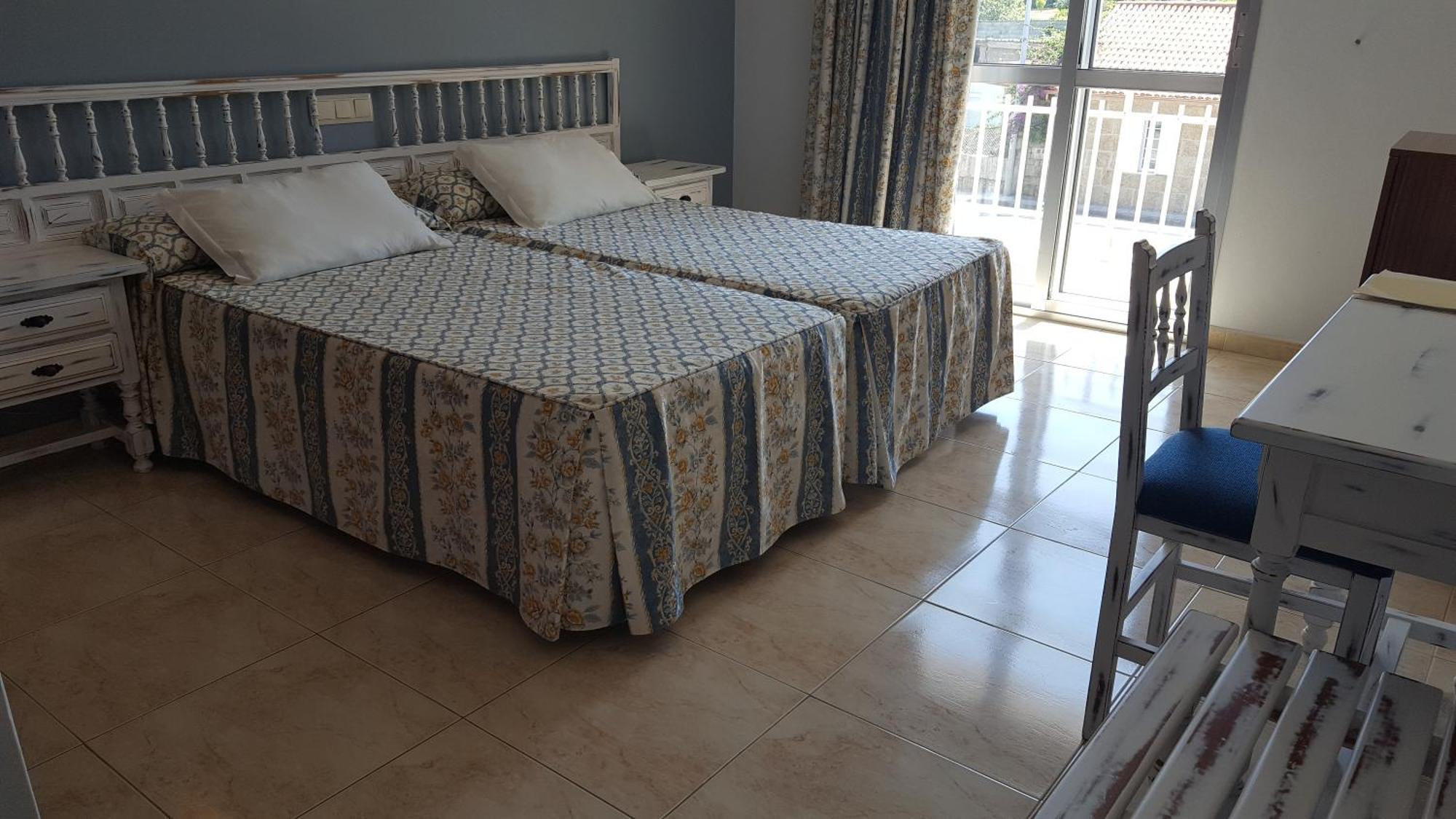 Double or Twin Room,61992877:JPEG